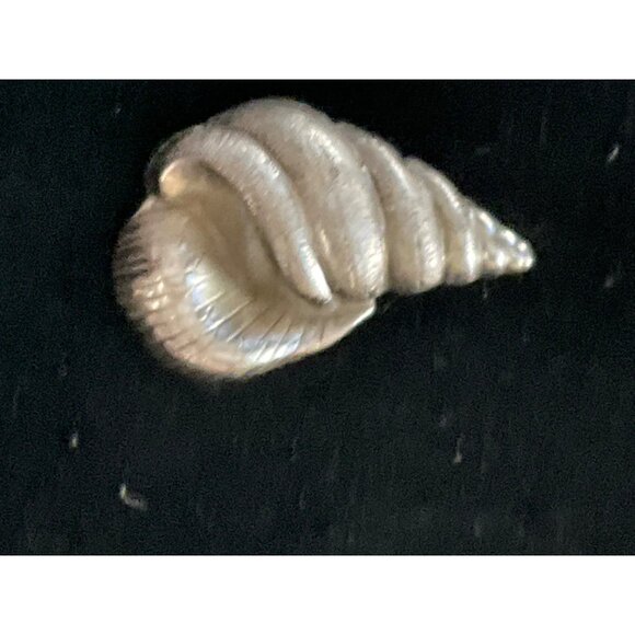 Signed GIOVANN Vintage Sterling Silver Shell Brooch Pin sku 6461 - Picture 2 of 4
